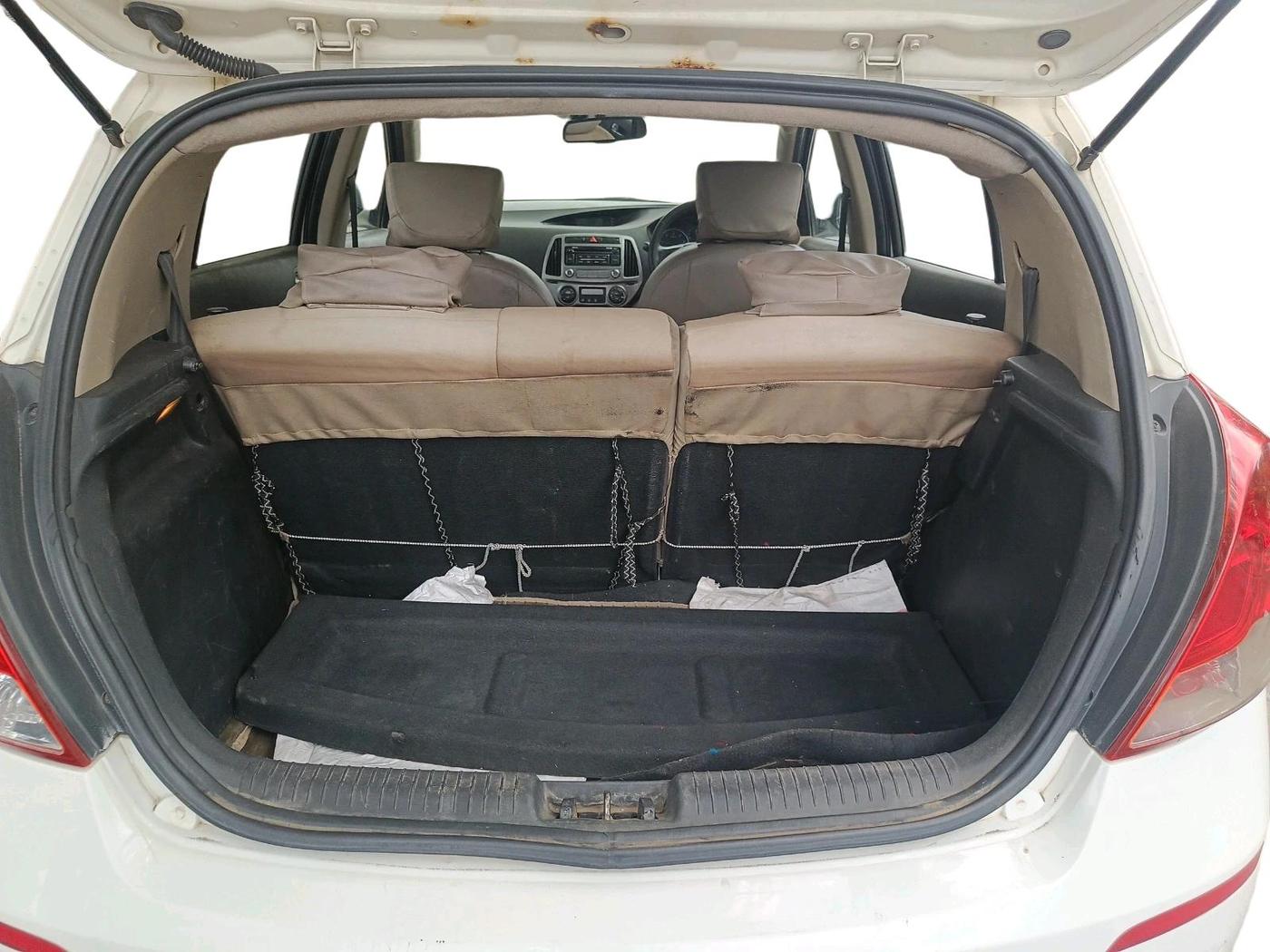 2012 Hyundai i20 SPORTZ 1.4 CRDI, Diesel, Manual, 2,16,619 km, exterior