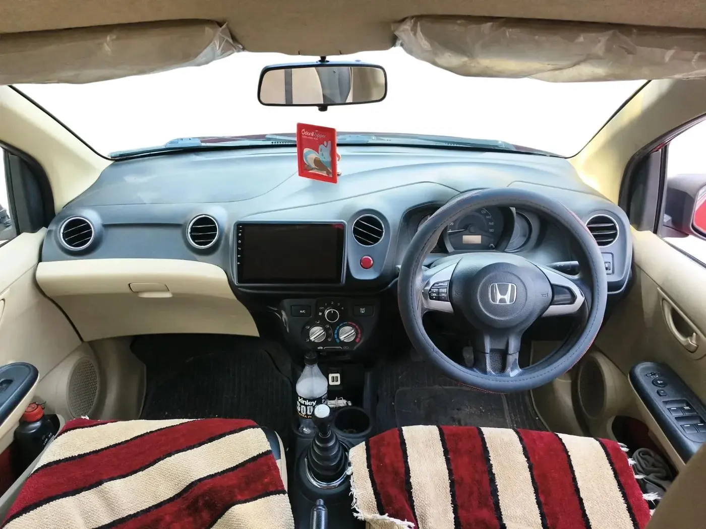 2016 Honda Brio S MT, Petrol, Manual, 1,79,338 km, interior
