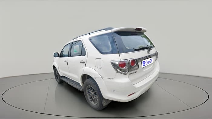 2014 Toyota Fortuner 3.0 4X2 AT, Diesel, Automatic, 2,70,561 km, exterior