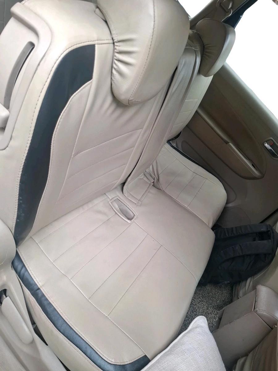 2017 Maruti Ertiga VDI SHVS, Diesel, Manual, 2,32,304 km, interior