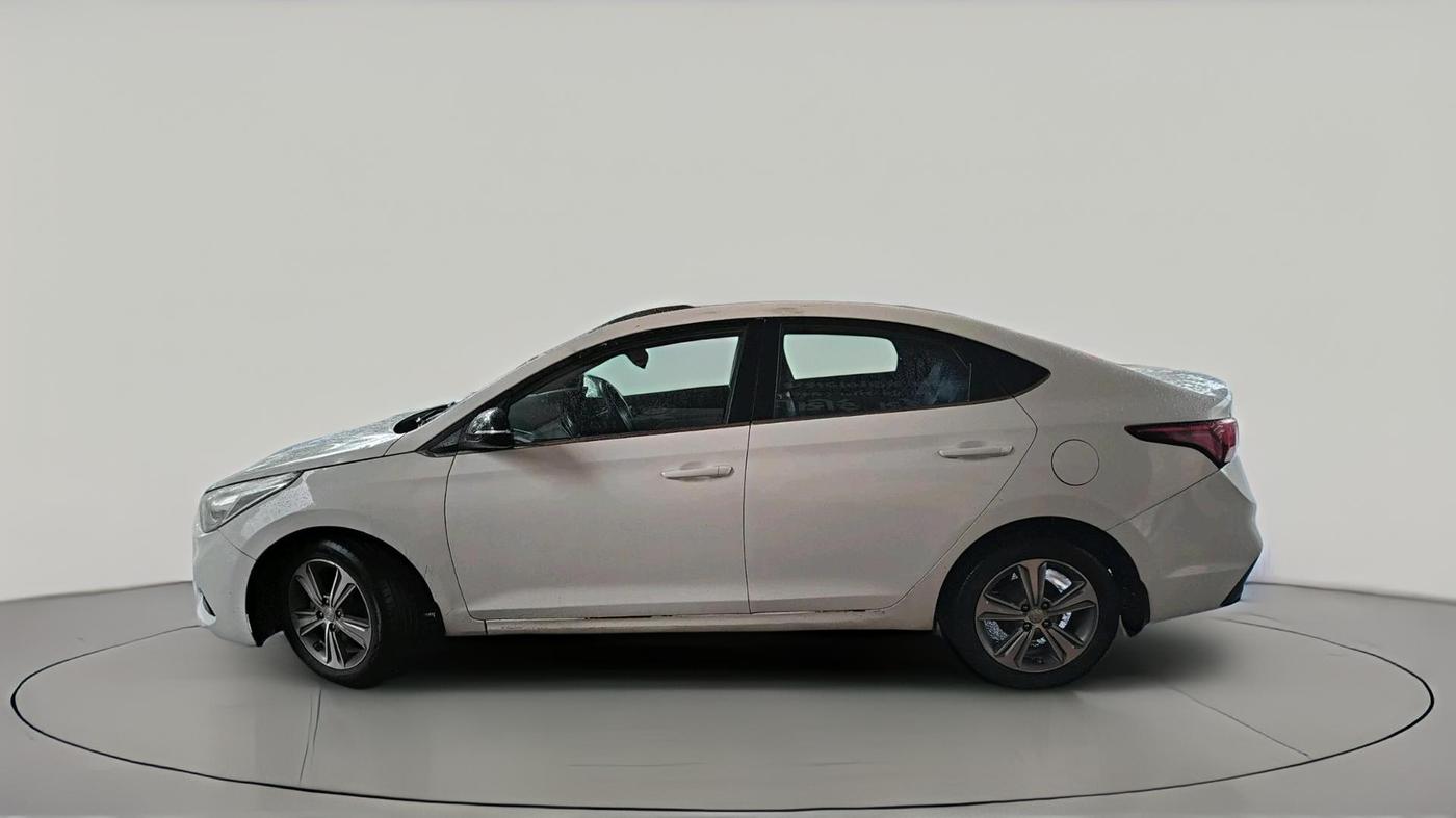 2017 Hyundai Verna 1.6 CRDI SX, Diesel, Manual, 1,07,126 km, exterior