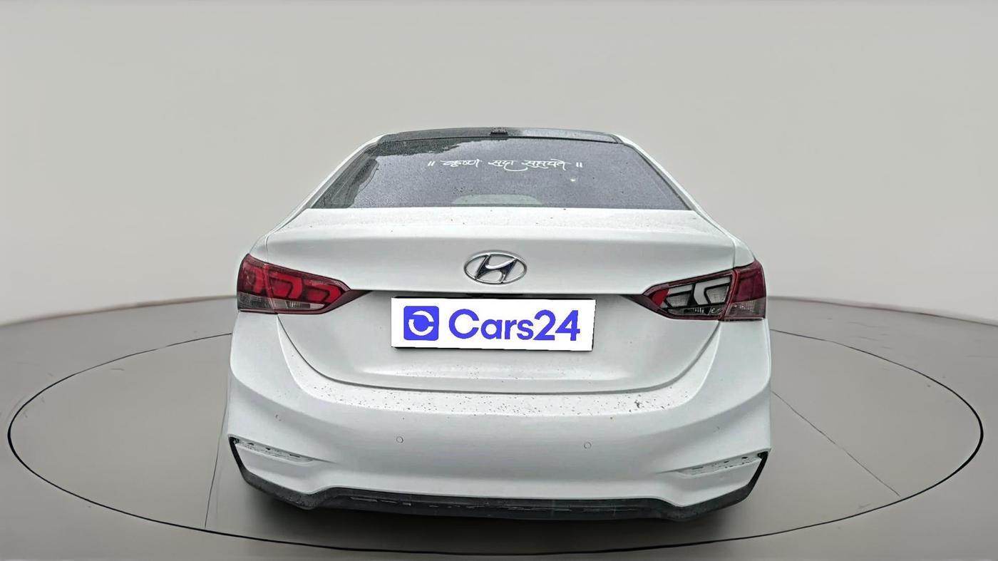 2017 Hyundai Verna 1.6 CRDI SX, Diesel, Manual, 1,07,126 km, exterior