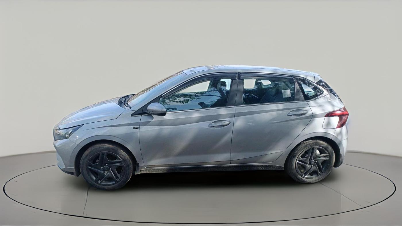 2020 Hyundai NEW I20 SPORTZ 1.2 MT, CNG, Manual, 39,504 km, exterior