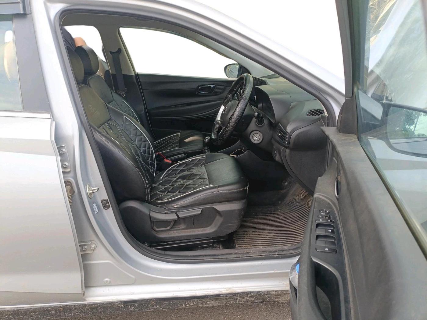 2020 Hyundai NEW I20 SPORTZ 1.2 MT, CNG, Manual, 39,504 km, interior