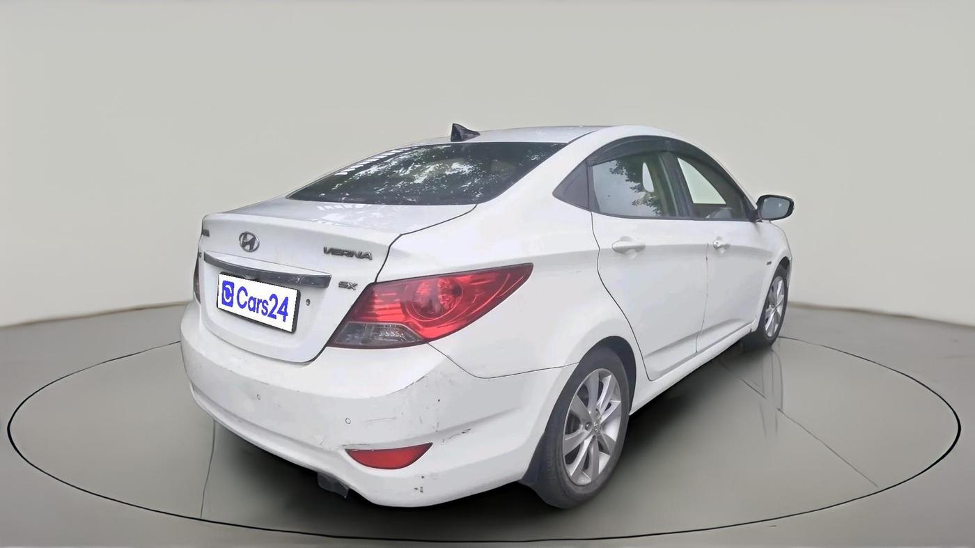 2012 Hyundai Verna FLUIDIC 1.6 CRDI SX, Diesel, Manual, 1,12,707 km, exterior