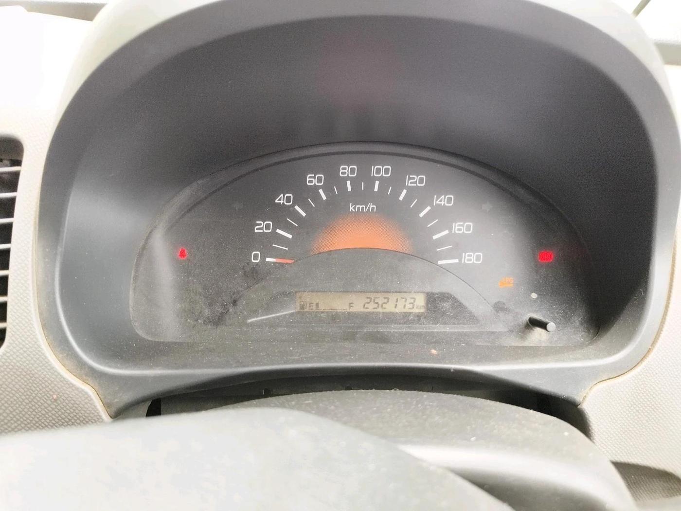2011 Maruti Wagon R 1.0 LXI LPG, Petrol, Manual, 2,52,173 km, interior