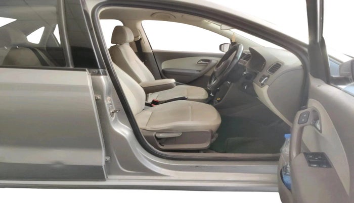 2016 Skoda Rapid 1.5 TDI CR STYLE PLUS AT, Diesel, Automatic, 1,42,387 km, interior