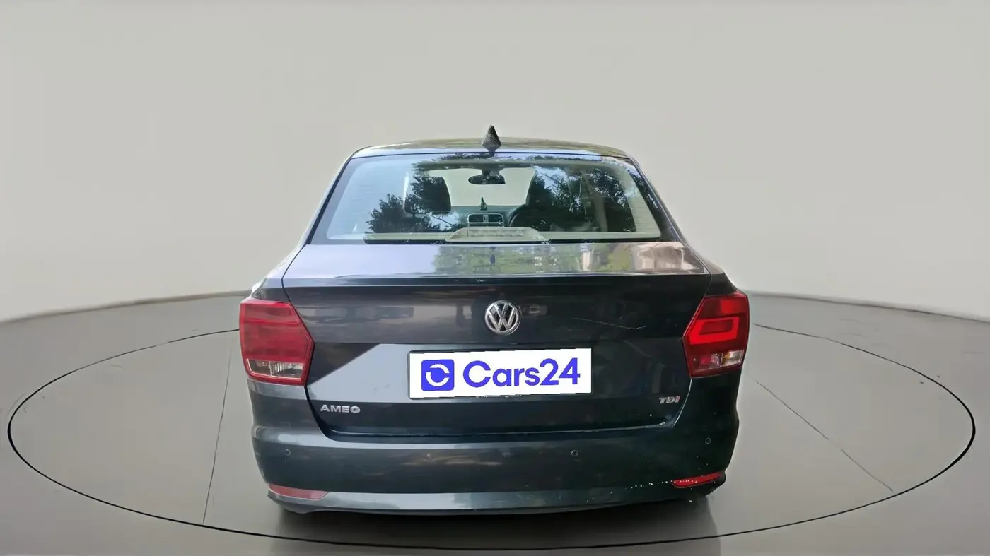 2017 Volkswagen Ameo HIGHLINE PLUS 1.5L AT 16 ALLOY, Diesel, Automatic, 95,554 km, exterior
