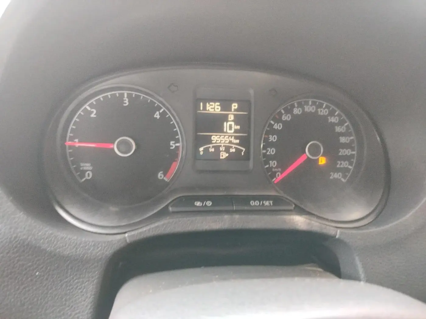 2017 Volkswagen Ameo HIGHLINE PLUS 1.5L AT 16 ALLOY, Diesel, Automatic, 95,554 km, interior