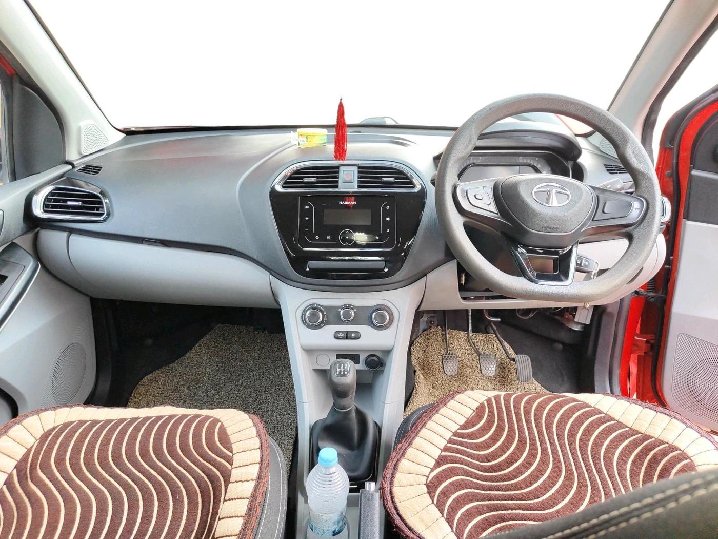 2022 Tata Tiago XT PETROL, Petrol, Manual, 27,139 km, interior