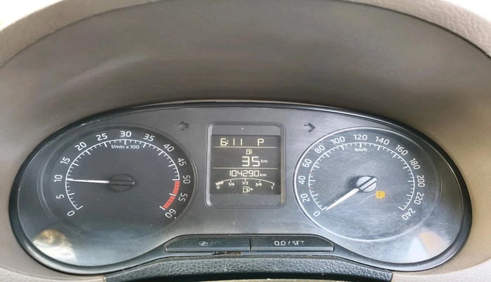 2015 Skoda Rapid 1.5 TDI CR ELEGANCE AT, Diesel, Automatic, 1,04,290 km, interior