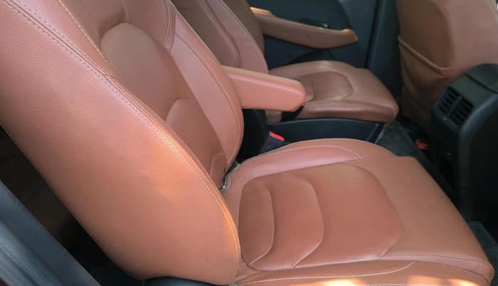 2020 MG HECTOR PLUS SHARP 2.0 DIESEL TURBO MT 6-STR, Diesel, Manual, 44,638 km, interior