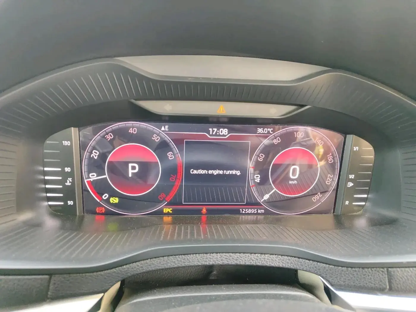 2020 Skoda Karoq STYLE 1.5 TSI AT, Petrol, Automatic, 1,25,895 km, interior