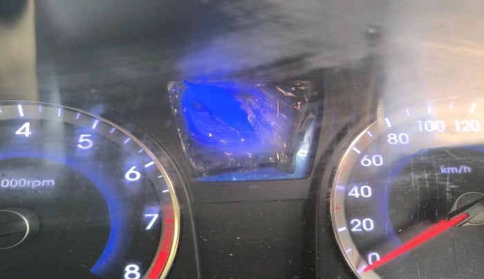 2012 Hyundai Verna FLUIDIC 1.6 VTVT, Petrol, Manual, 1,50,052 km, interior