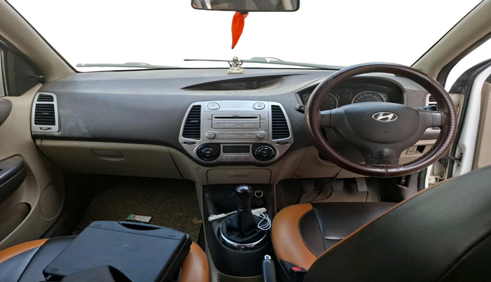 2011 Hyundai i20 MAGNA 1.2, Petrol, Manual, 88,845 km, interior