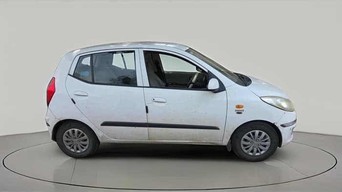 2016 Hyundai i10 SPORTZ 1.1, CNG, Manual, 52,901 km, exterior