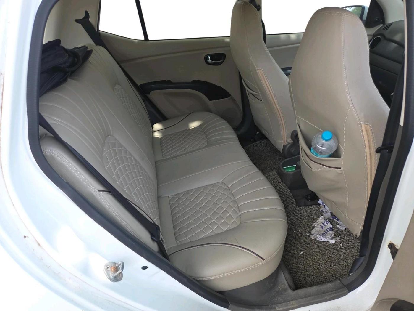 2016 Hyundai i10 SPORTZ 1.1, CNG, Manual, 52,901 km, interior