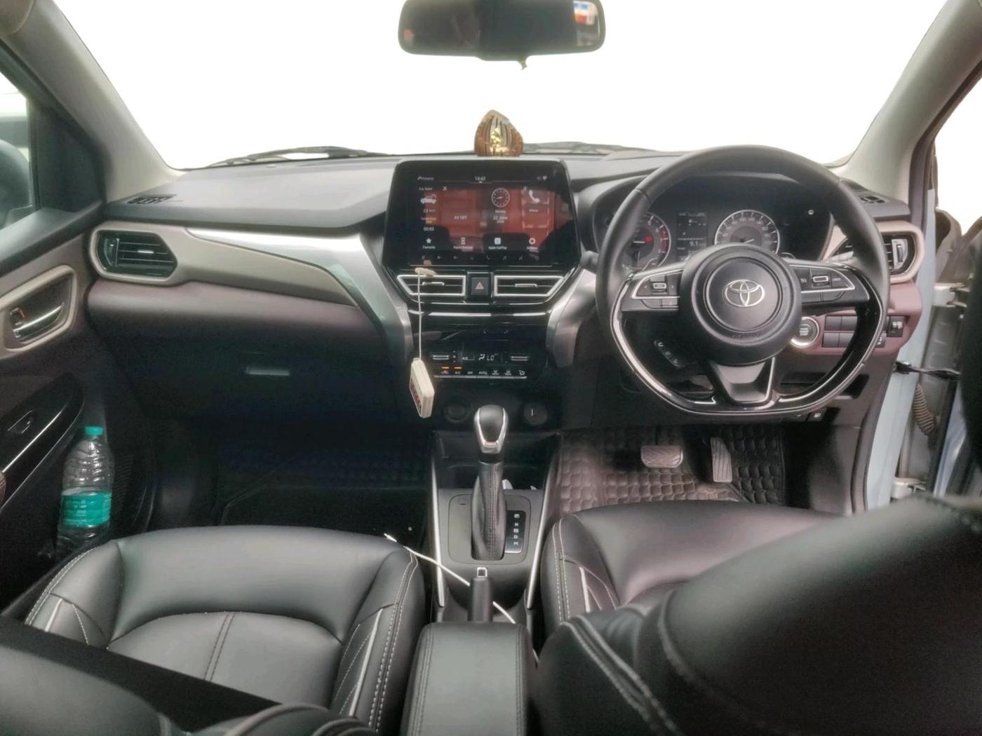 2024 Toyota Urban Cruiser Taisor V 1.0 Petrol AT Dual Tone, Petrol, Automatic, 11,951 km, interior