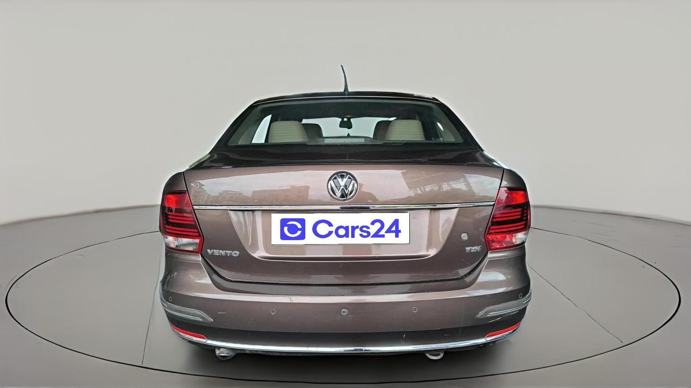 2015 Volkswagen Vento HIGHLINE 1.2 TSI AT, Petrol, Automatic, 69,801 km, exterior