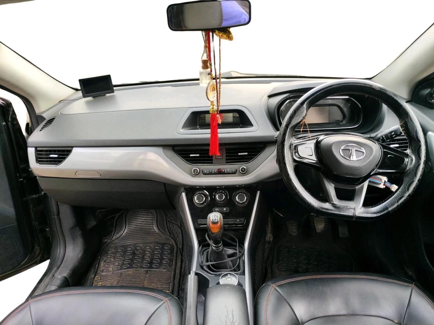 2020 Tata NEXON XM PETROL, CNG, Manual, 84,470 km, interior