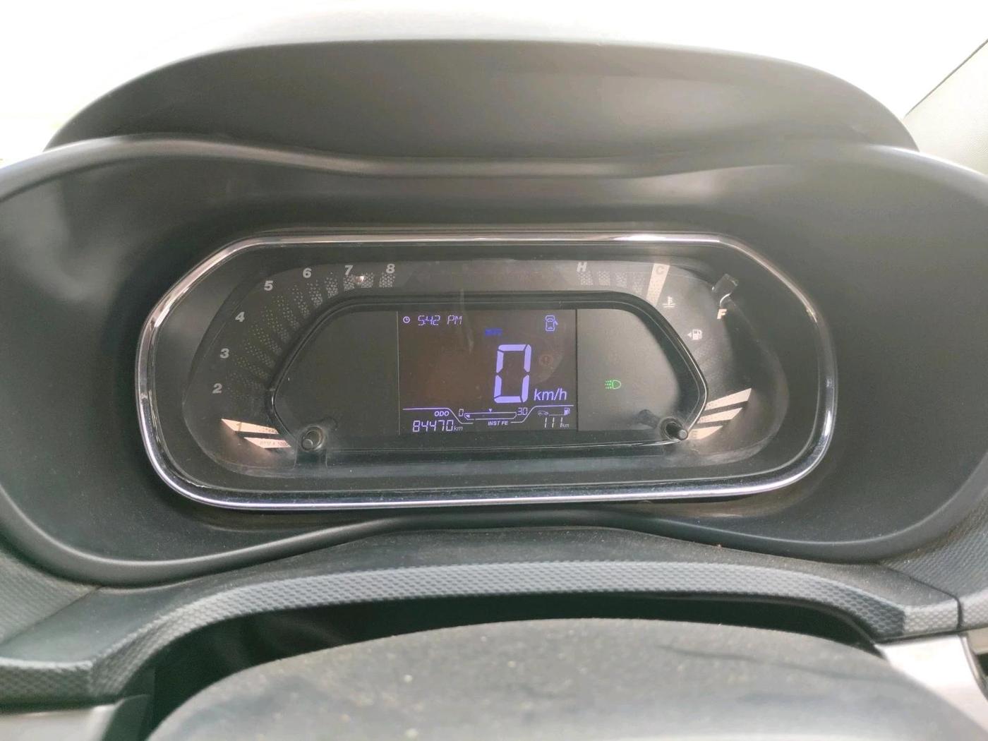 2020 Tata NEXON XM PETROL, CNG, Manual, 84,470 km, interior