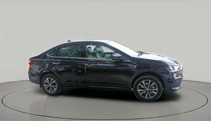 2025 Skoda SLAVIA Prestige 1.0L TSI MT, Petrol, Manual, 621 km, exterior