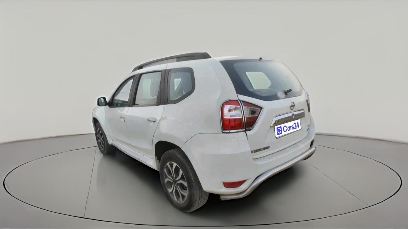 2015 Nissan Terrano XL (D), Diesel, Manual, 1,34,778 km, exterior