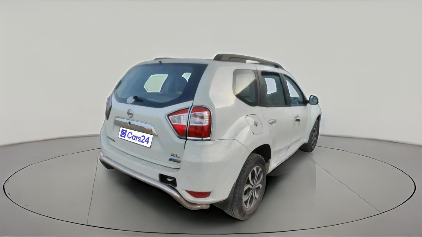 2015 Nissan Terrano XL (D), Diesel, Manual, 1,34,778 km, exterior