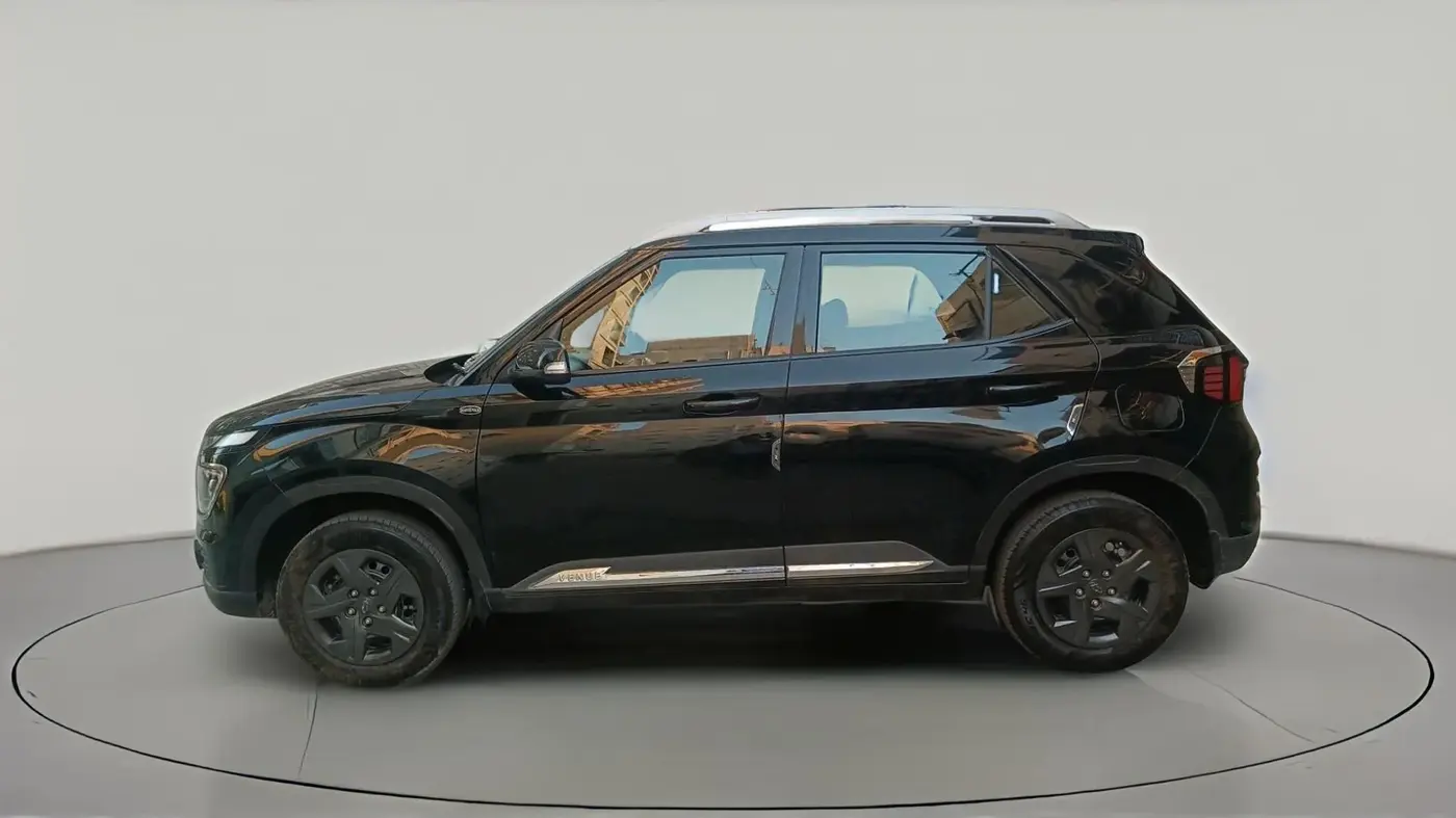 2023 Hyundai VENUE SX 1.2 PETROL, Petrol, Manual, 16,320 km, exterior