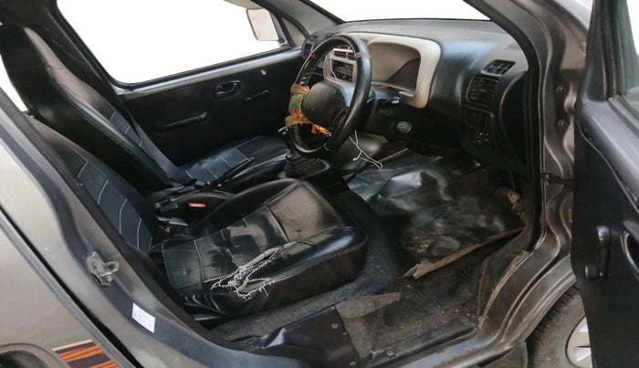 2017 Maruti Eeco 5 STR WITH A/C+HTR, CNG, Manual, 55,721 km, interior