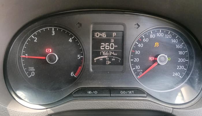 2015 Volkswagen Vento HIGHLINE 1.5 AT, Diesel, Automatic, 1,76,634 km, interior