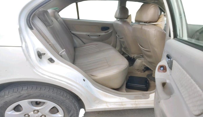 2011 Hyundai Accent GLE, CNG, Manual, 1,30,808 km, interior