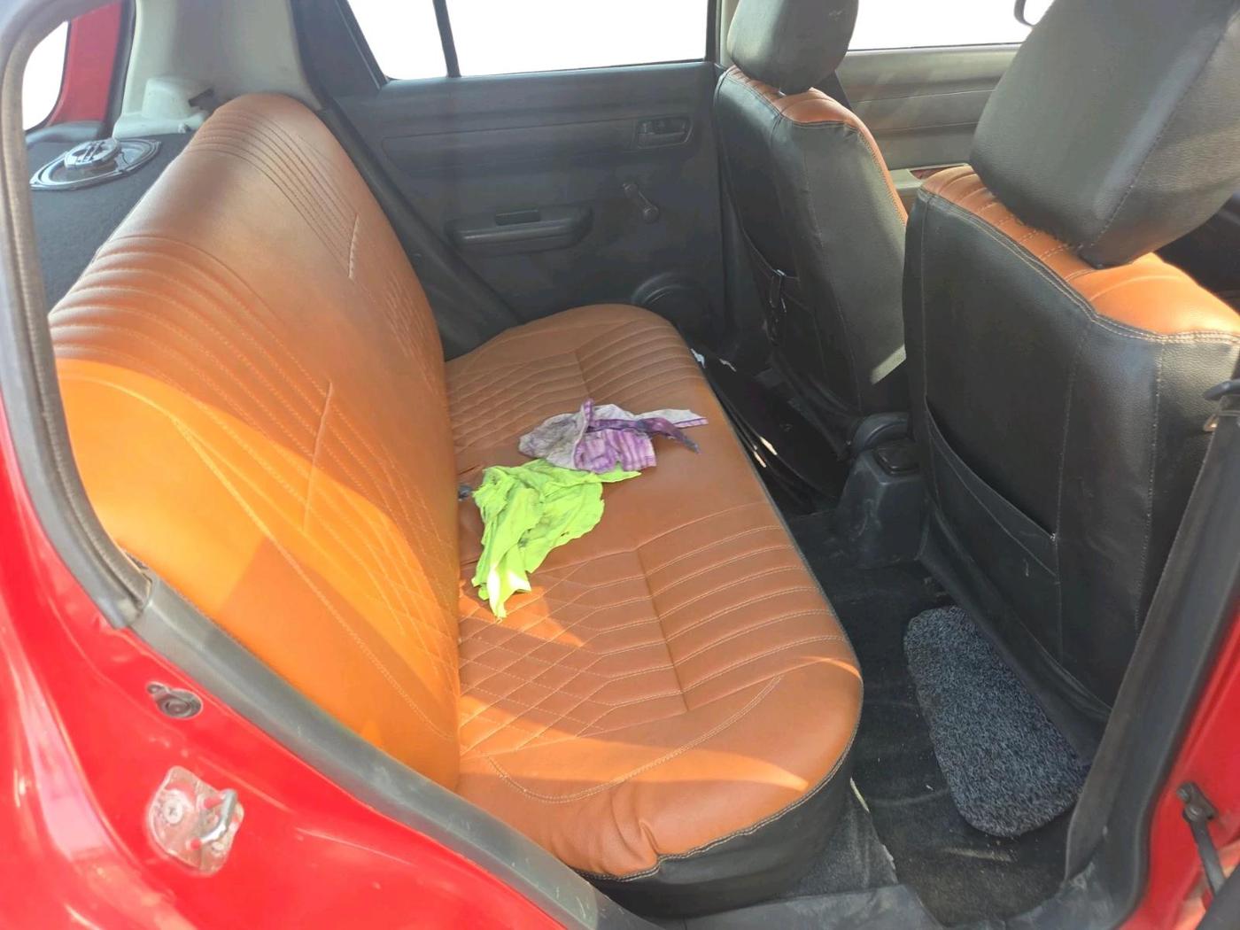 2011 Maruti Swift LDI, Diesel, Manual, 2,26,023 km, interior