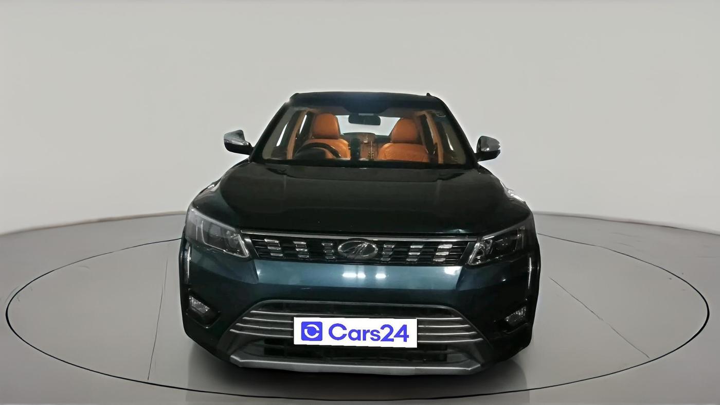 2021 Mahindra XUV300 W8 1.2 PETROL, Petrol, Manual, 1,32,294 km, exterior