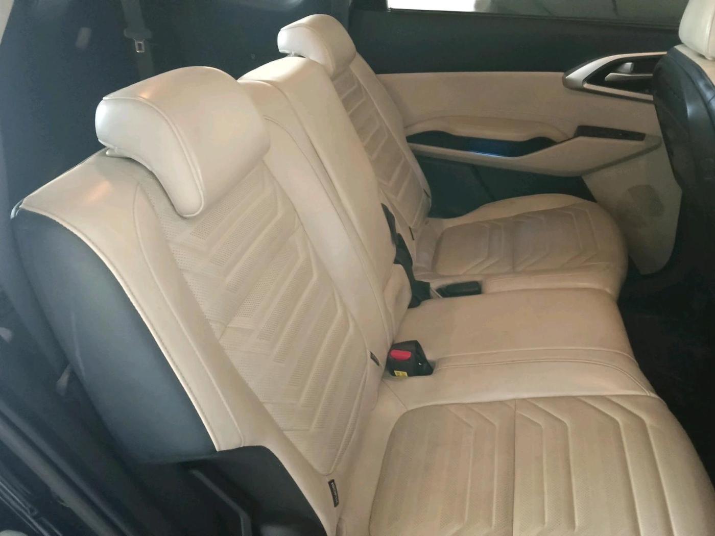 2022 KIA CARENS LUXURY 1.4 PETROL 7 STR, Petrol, Manual, 76,858 km, interior