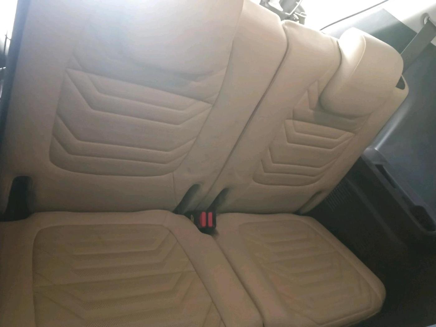 2022 KIA CARENS LUXURY 1.4 PETROL 7 STR, Petrol, Manual, 76,858 km, interior