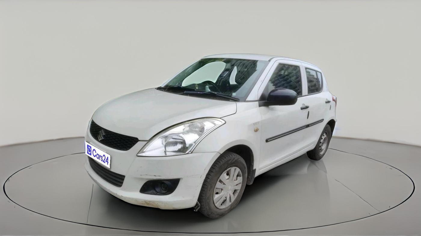 2011 Maruti Swift LXI, CNG, Manual, 1,06,393 km, exterior