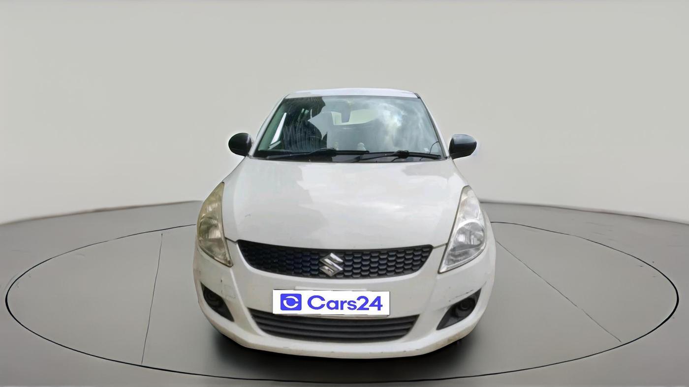 2011 Maruti Swift LXI, CNG, Manual, 1,06,393 km, exterior