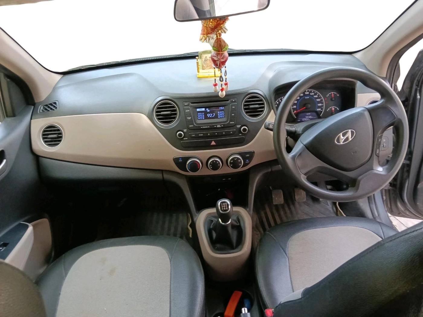 2014 Hyundai Grand i10 SPORTZ 1.2 KAPPA VTVT, Petrol, Manual, 15,902 km, interior