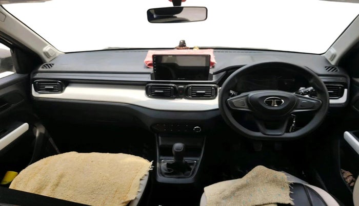 2024 Tata PUNCH PURE MT, Petrol, Manual, 4,307 km, interior
