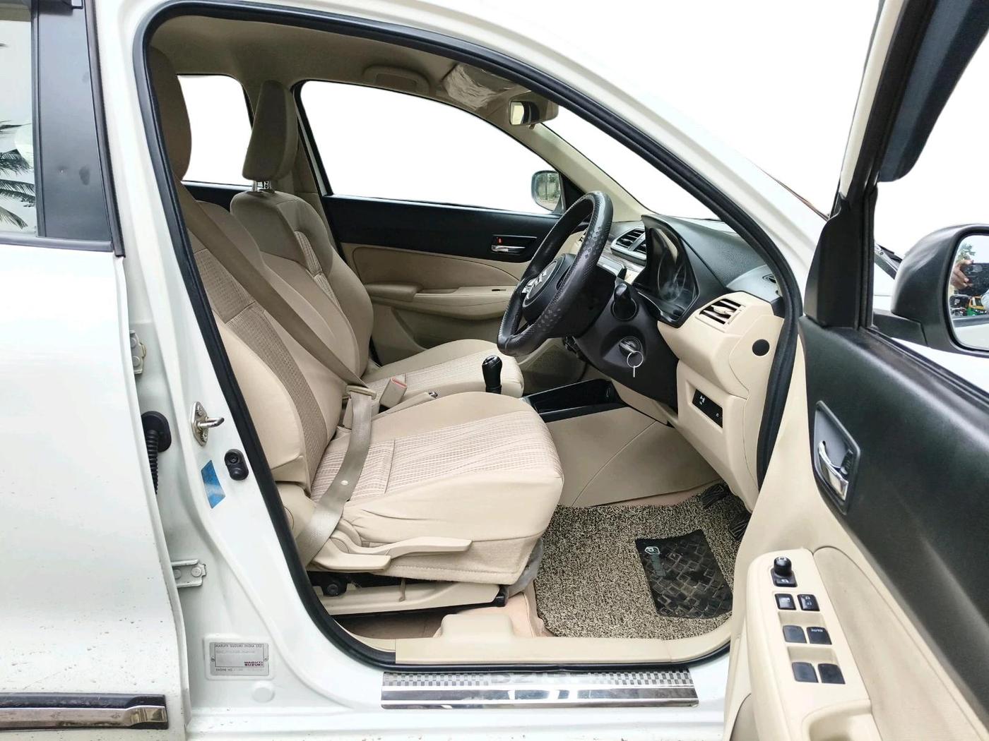 2022 Maruti Dzire VXI CNG, CNG, Manual, 54,416 km, interior