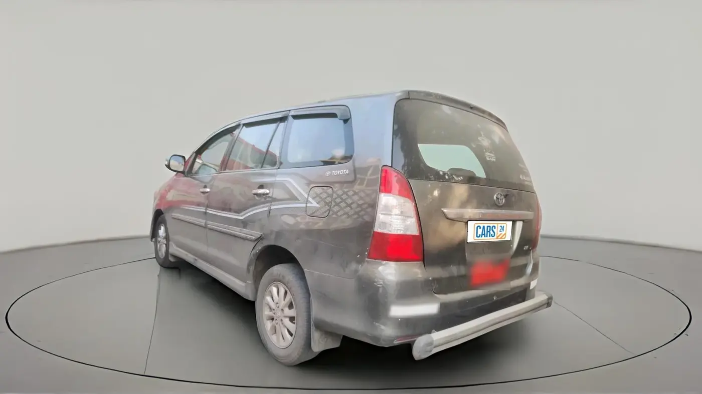 2012 Toyota Innova 2.5 VX 7 STR, Diesel, Manual, 2,60,652 km, exterior