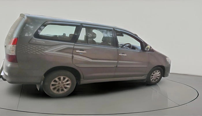 2012 Toyota Innova 2.5 VX 7 STR, Diesel, Manual, 2,60,652 km, exterior