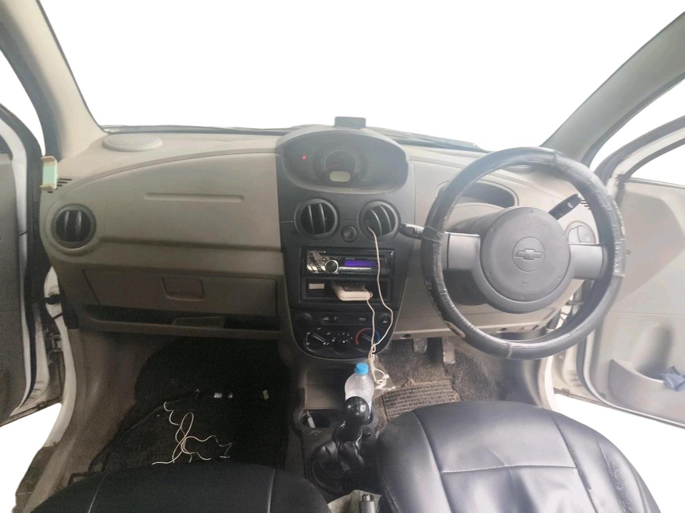 2012 Chevrolet Spark LT 1.0, CNG, Manual, 1,29,580 km, interior
