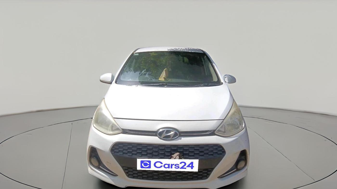 2017 Hyundai Grand i10 MAGNA 1.2 KAPPA VTVT, CNG, Manual, 1,36,885 km, exterior