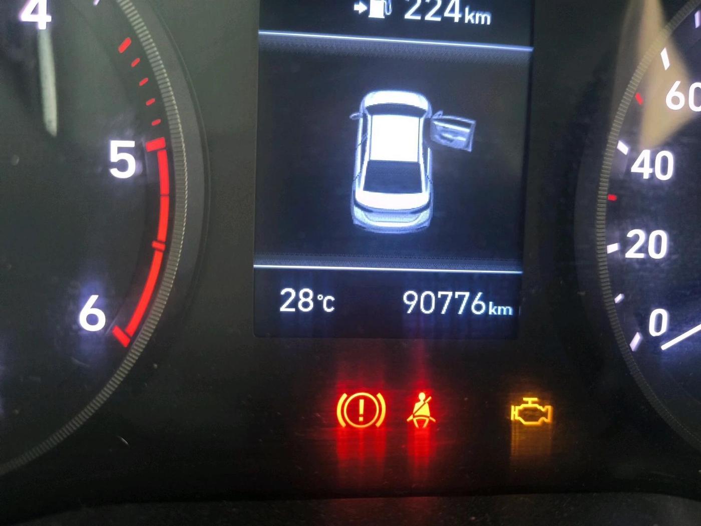 2017 Hyundai Verna 1.6 SX (O) CRDI MT, Diesel, Manual, 90,776 km, interior