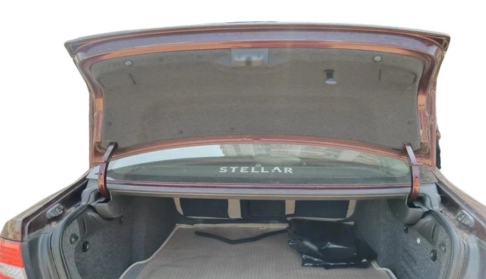 2014 Skoda Superb ELEGANCE 2.0 TDI CR AT, Diesel, Automatic, 99,556 km, exterior