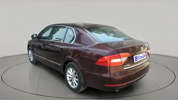 2014 Skoda Superb ELEGANCE 2.0 TDI CR AT, Diesel, Automatic, 99,556 km, exterior