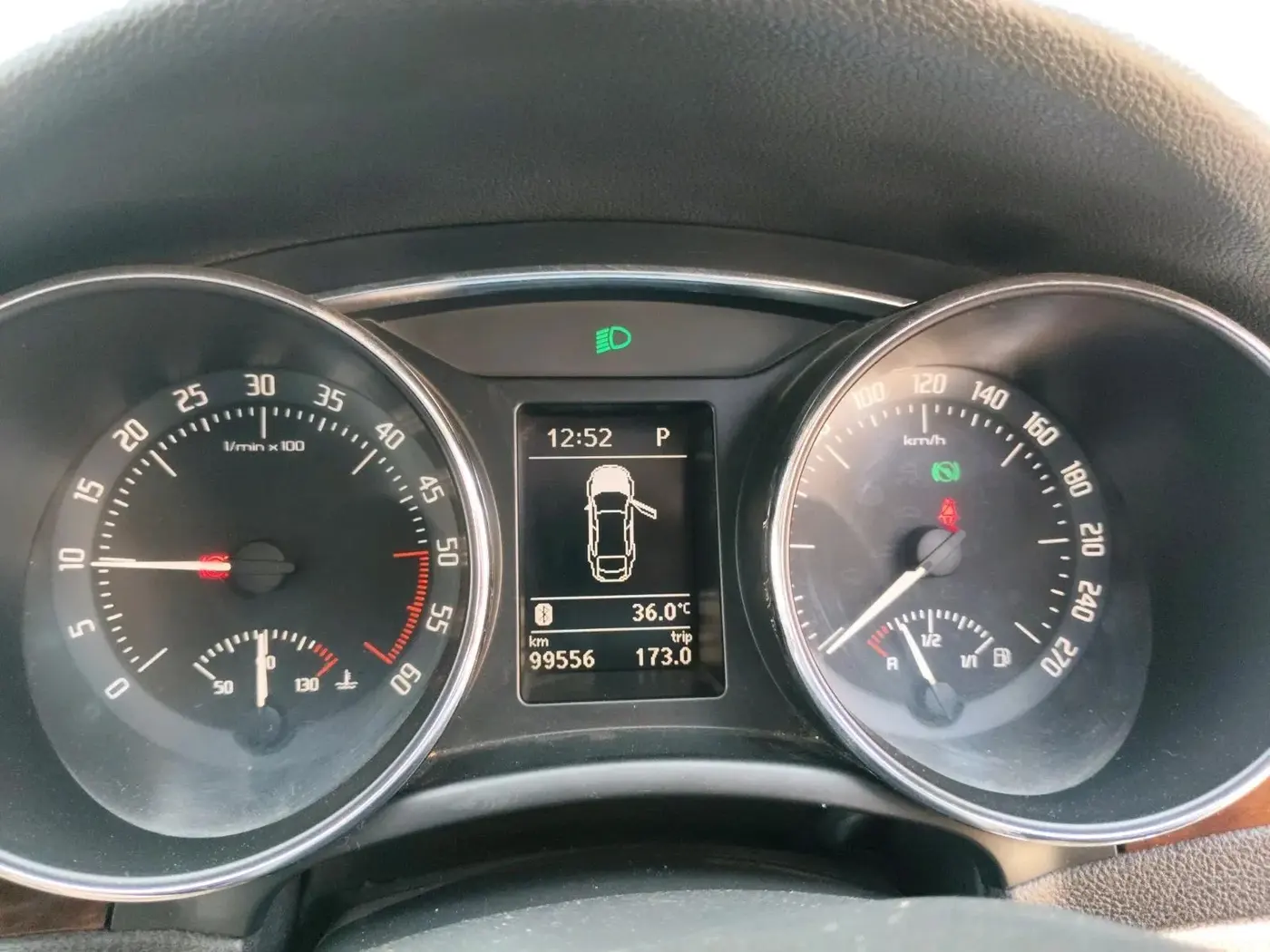 2014 Skoda Superb ELEGANCE 2.0 TDI CR AT, Diesel, Automatic, 99,556 km, interior