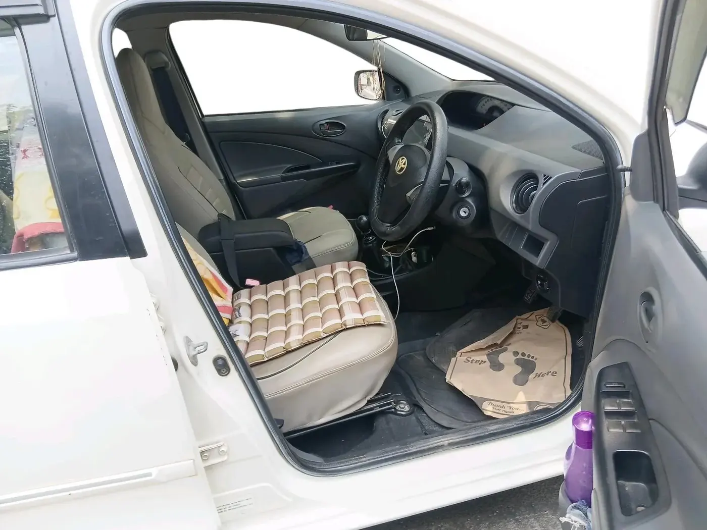 2012 Toyota Etios GD, Diesel, Manual, 1,59,392 km, interior